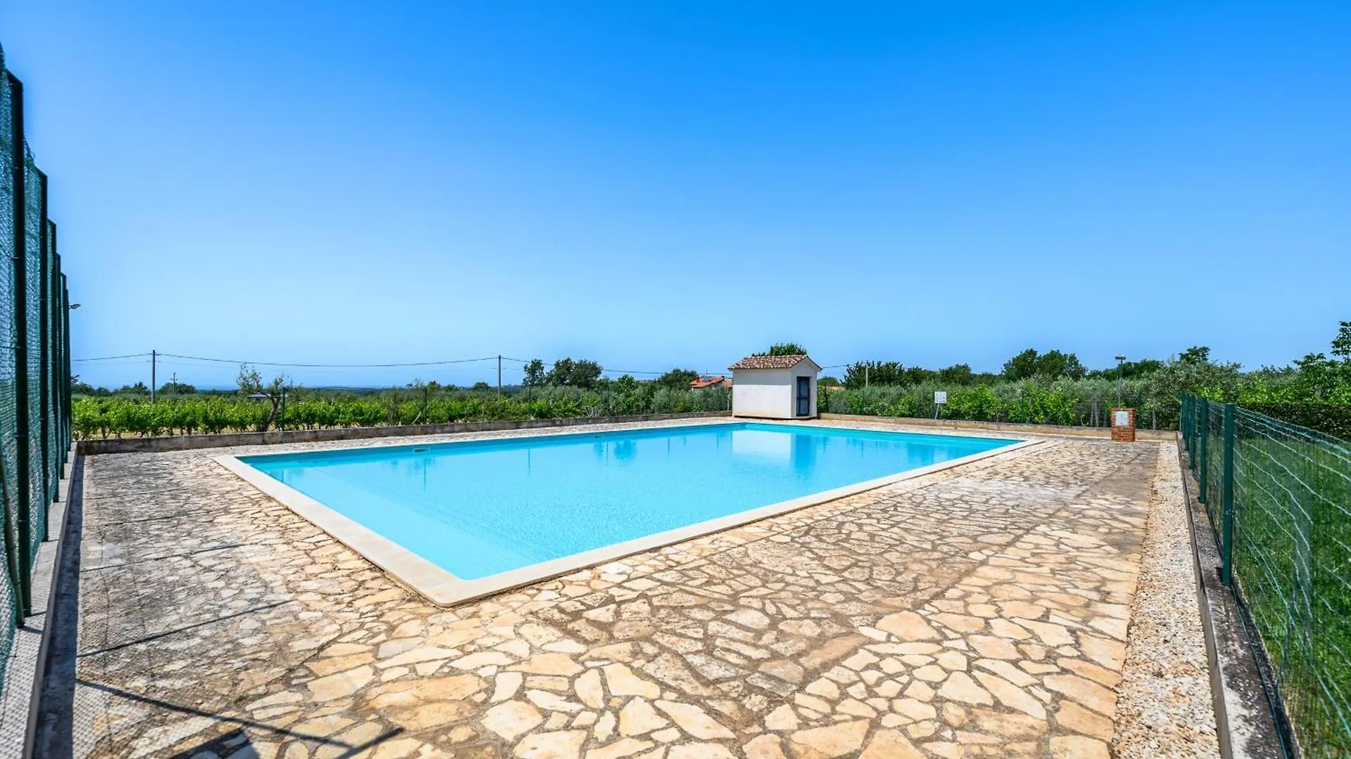 Premium Apartment Seven With Pool In بوريتش
